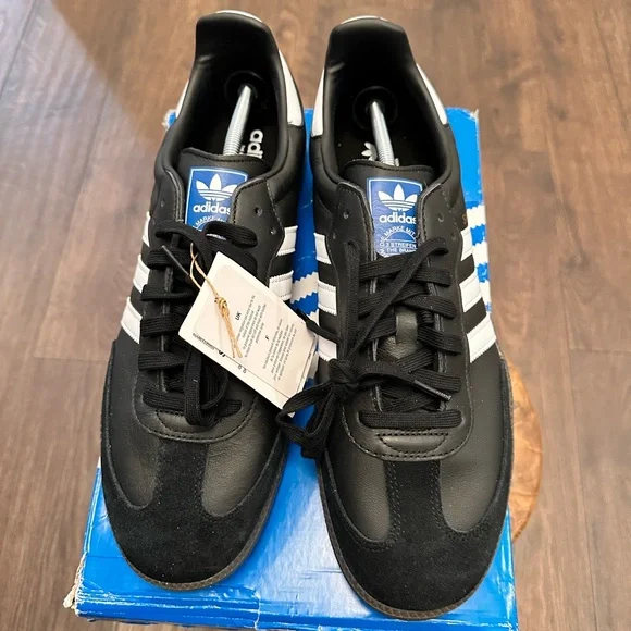 Adidas Men’s SAMBA OG Black White Stripes Sneakers, Size 13.5 - B75807